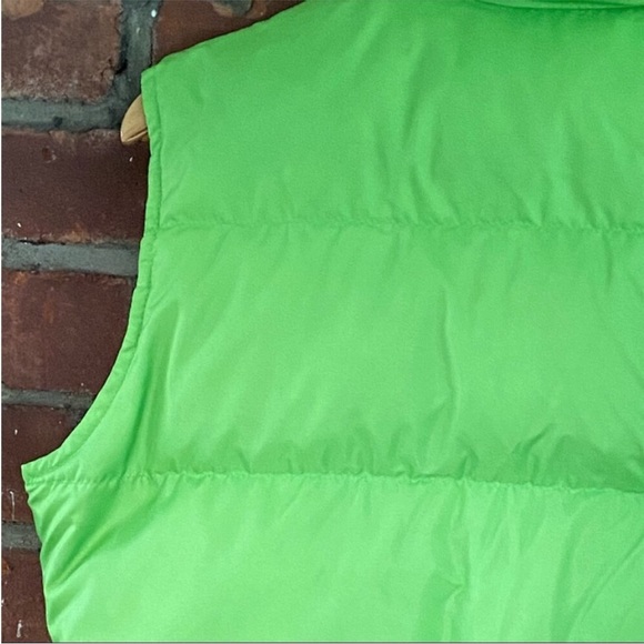 Tommy Hilfiger Green Puffer Vest - Picture 9 of 16